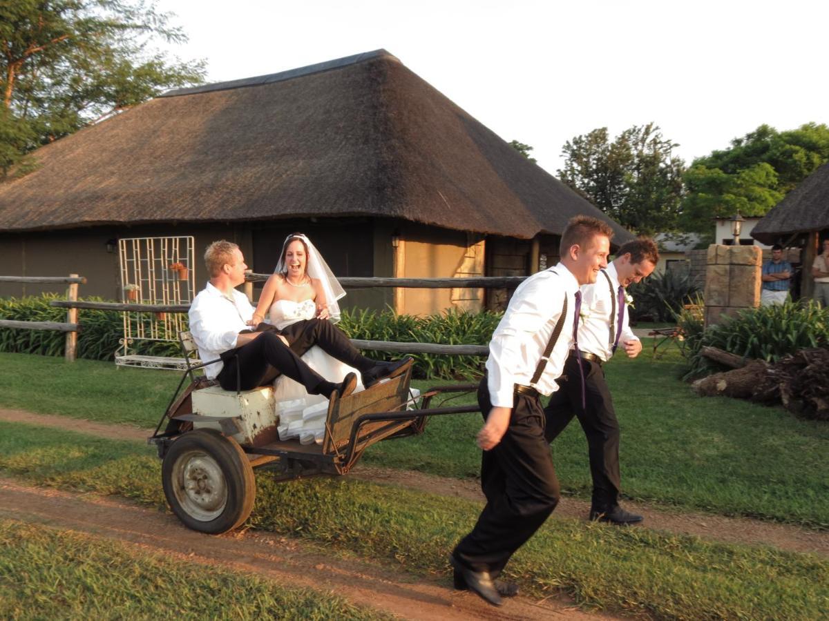 Guinea Feather Country Lodge & Spa Groblersdal Esterno foto