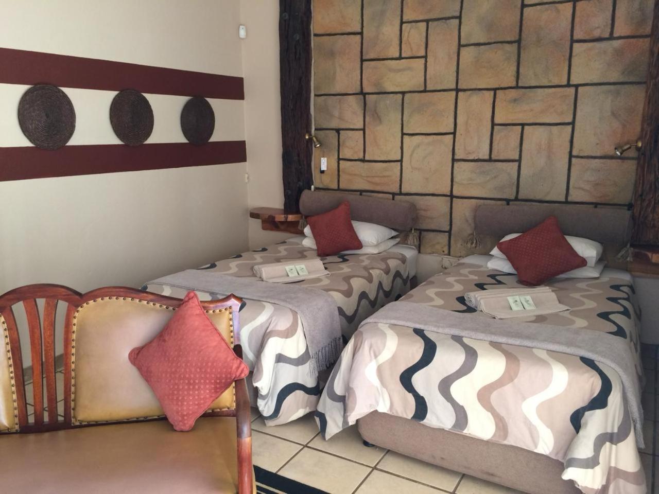 Guinea Feather Country Lodge & Spa Groblersdal Camera foto